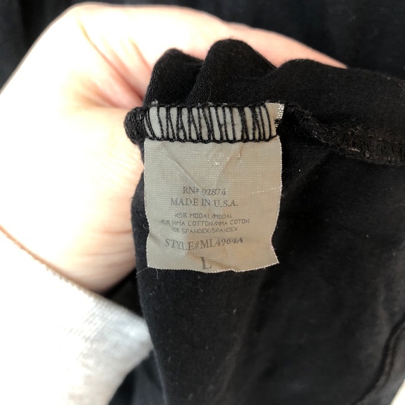 Ella Moss black V-neck cap sleeve t-shirt ruffle L - Picture 5 of 5